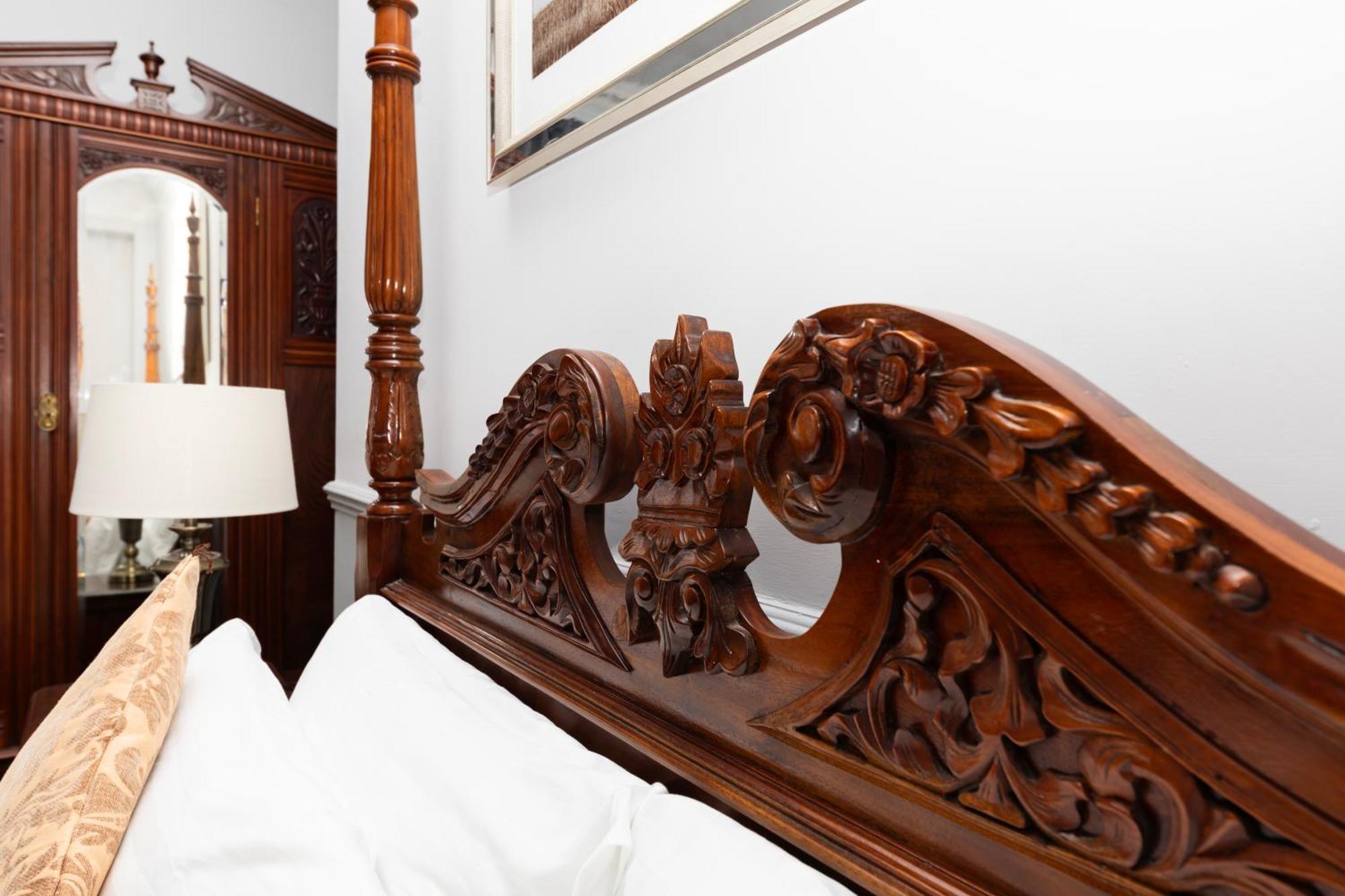 The Manor Hotel 랜디드노 외부 사진